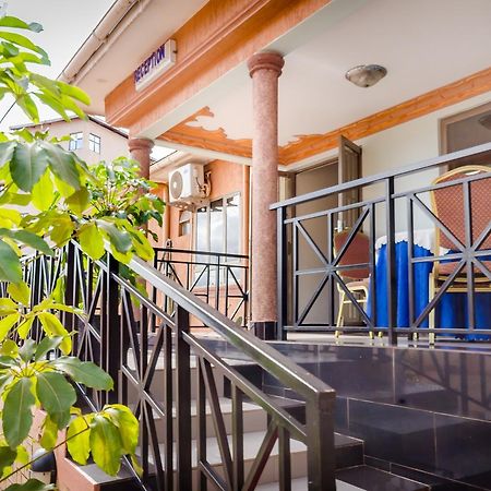 Mt. Zion Hotel Annex Кампала Екстер'єр фото